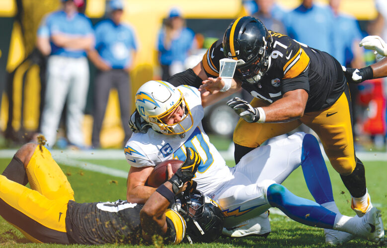 Fields, defense help Pittsburgh move to 3-0